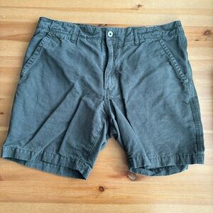 Morse Short in Dark Slate Linen